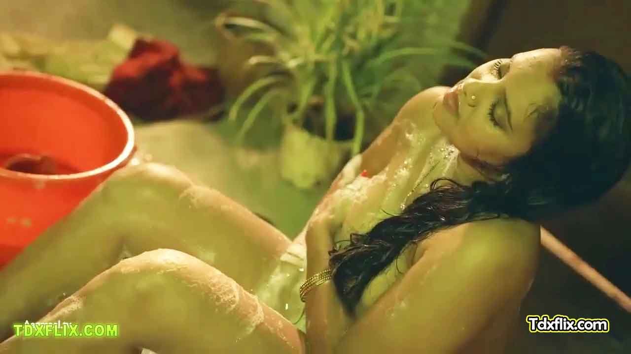 Priya Gamre Nude Bathing Hot Scene Video